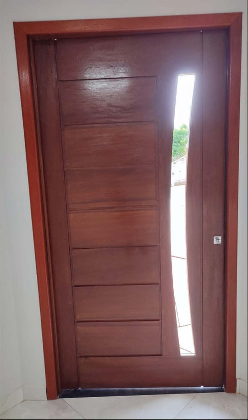 Porta Almofada Reta com Vitrô — Alfa Marcenaria, marcenaria sob medida em Itabirito/MG